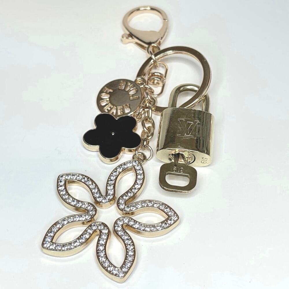 Louis Vuitton Lock & Key Set #319 w/ a Floral Charm Keychain